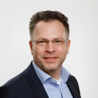 Dirk Hutmacher Email