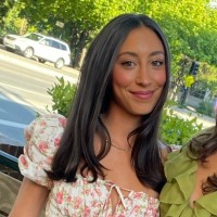 South Moon Under Employee Lindsey Schrager's profile photo