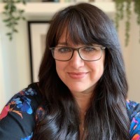 Skin Rocks™ Employee Nicky Connors's profile photo