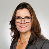 Sandra Laubis Email