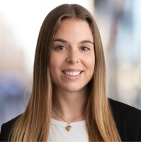 Clara Yström Email
