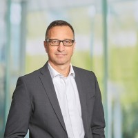 Matthias Metzger Email