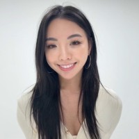 Esmeralda Putri Email & Phone Number