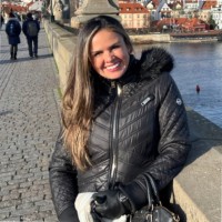 Raquel Oliveira Email & Phone Number