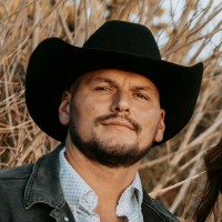 Johnnie Medrano Email & Phone Number