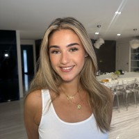 The Diamond Store Employee May Sharvit's profile photo