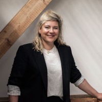 Dominique Henskens Email & Phone Number