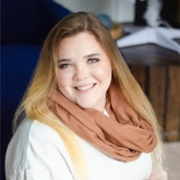 Counts Hallmark Employee Jennifer Moody's profile photo