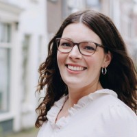 Dianne van Haastert Email