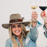 De Soi Sparkling Non-Alcoholic Apéritif Employee Cassi Smiley's profile photo