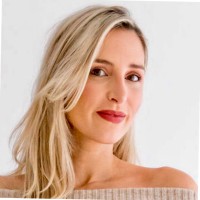 Handles Employee Lauren Jupp's profile photo