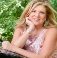 Kim Wright Email & Phone Number