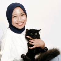 Novinda Puteri Email