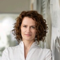 PwC Employee Edina Dobos's profile photo