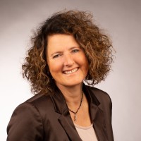 Michaela Müller Email