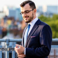 Email e telefono di Emil Manasyan