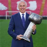 FK Crvena Zvezda Employee Zvezdan Terzic's profile photo