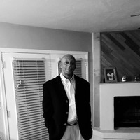 iCoStore Employee Chuck Levy's profile photo
