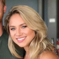 DesignerShare Employee Sydney Oprita's profile photo