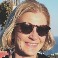 Anne Olsen Email