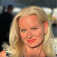 Victoria Larsson Email & Phone Number