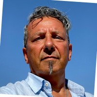 Roberto Muto Email