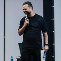 Igor Morais Email