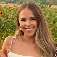 Jill González Email & Phone Number