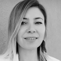 Esma Uçar Email