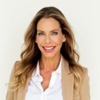 B2Bnetwork Employee Clare Deegan-Kent's profile photo