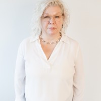 Isabelle Levesque Email & Phone Number