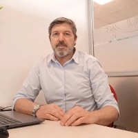 Ariel Empresas e Individuos. Email