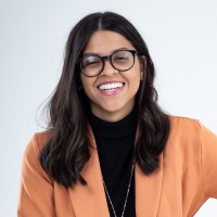 Julia Cardoso Email