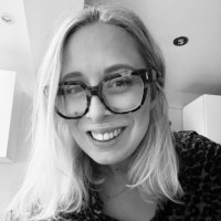 Lucy Bryant Email & Phone Number