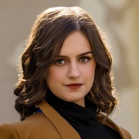 narb Employee Julia Schraml's profile photo