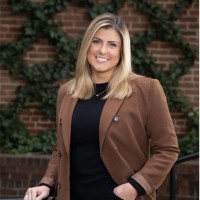 //3877 Employee Emily Willson's profile photo