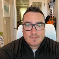 Etsy Employee Santino Vialpando's profile photo