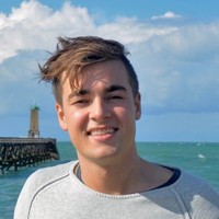 Adrian Gerstädt Email