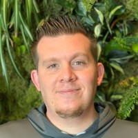 Tesla Employee Travis Lowe's profile photo