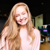 Cascade Productions Employee Sarah Bentley's profile photo