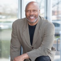 Les Robinson Email & Phone Number