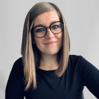 Nadine Lohmüller Email