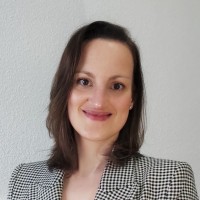 Andreja Straus Email