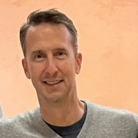 E-mail e número de telefone de Jim McCann