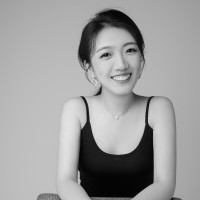 Iris Li Email & Phone Number