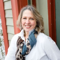 @properties Employee Caryn Farber's profile photo
