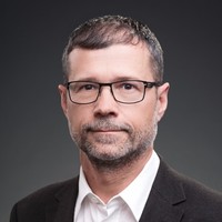 Jaroslaw Lach Email