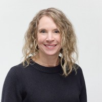 Johnston & Murphy Employee Kim Hammond's profile photo