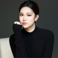 Alisa Z. Email