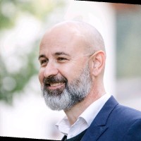 Christof Bader Email